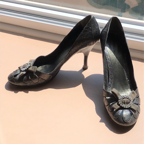 Dark Grey/Black Metallic Pump 👠 Nine West - Picture 1 of 8